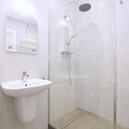 Bright Victus With Parking In The Heart Of By Renters Apartment Sopot